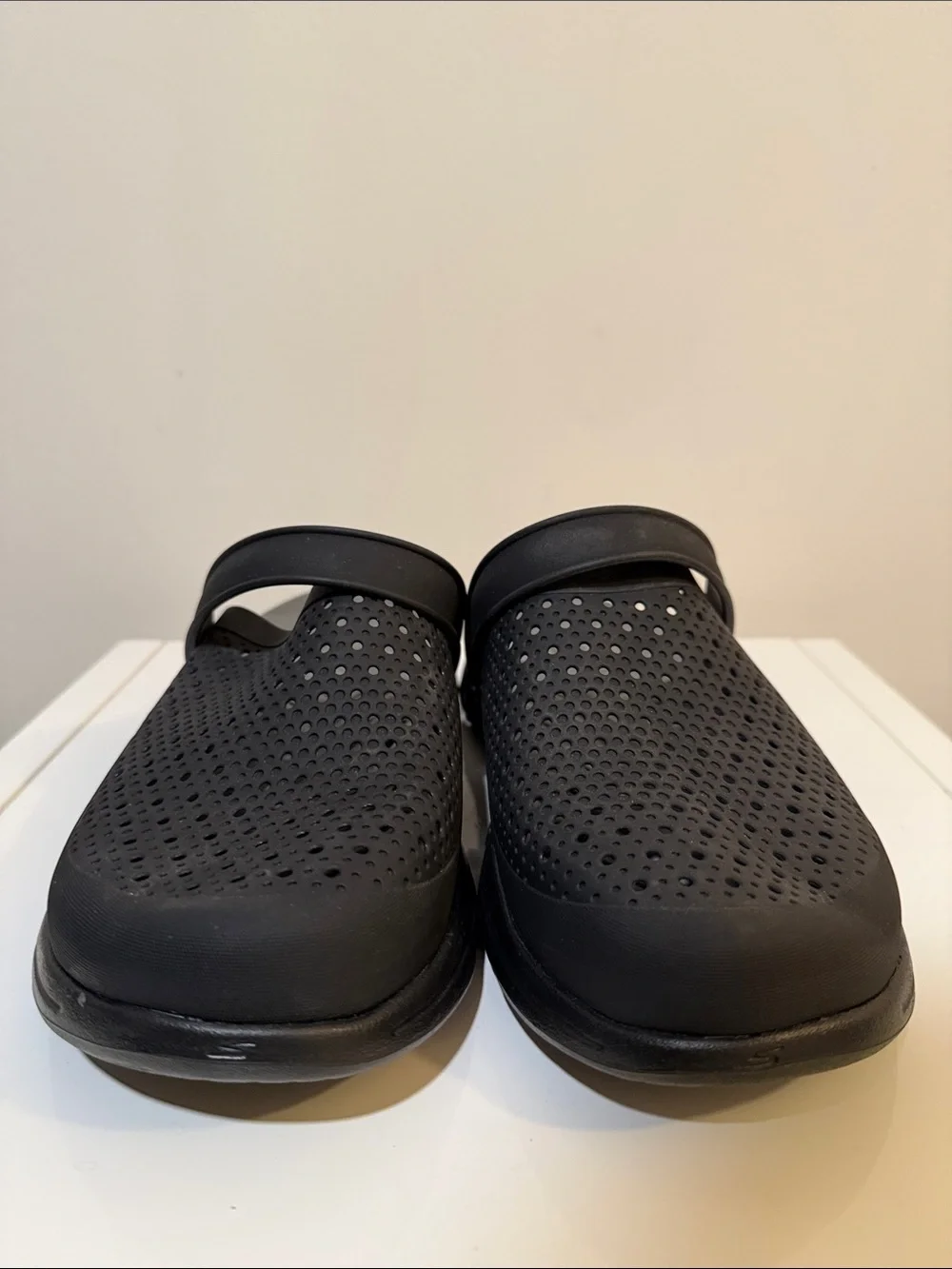 Skechers Men's Foamies GoWalk 5 Astonised Clog Sandals with Strap